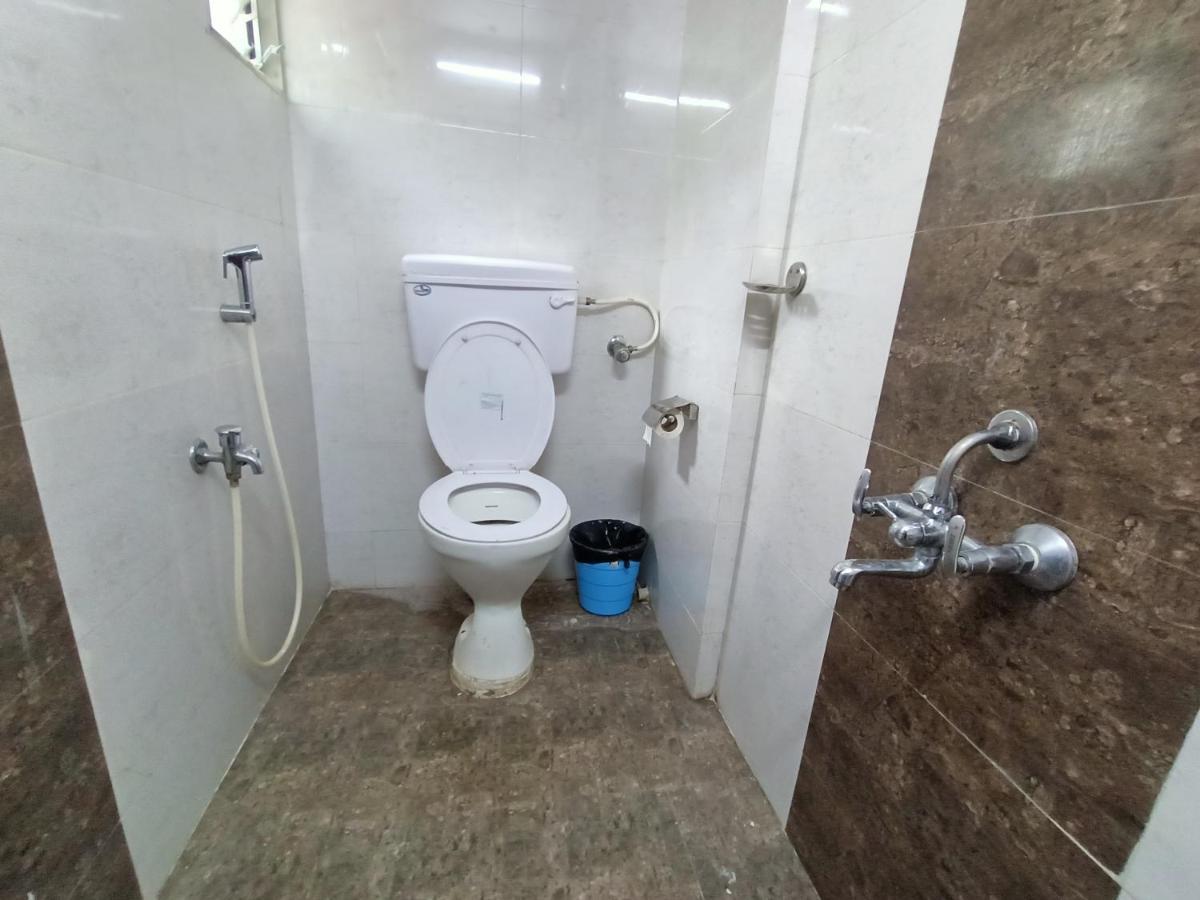 Kalpataru Hometel ムンバイ エクステリア 写真