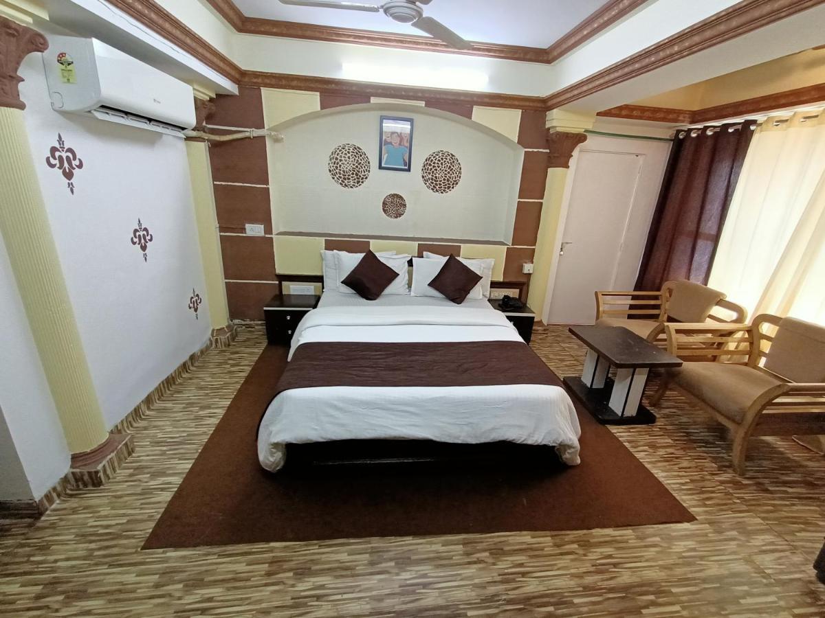 Kalpataru Hometel ムンバイ エクステリア 写真
